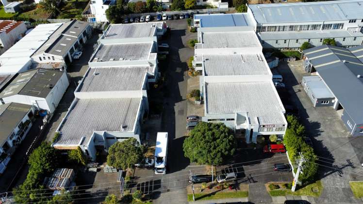 Unit 5, 84 Hillside Road Wairau Valley_7