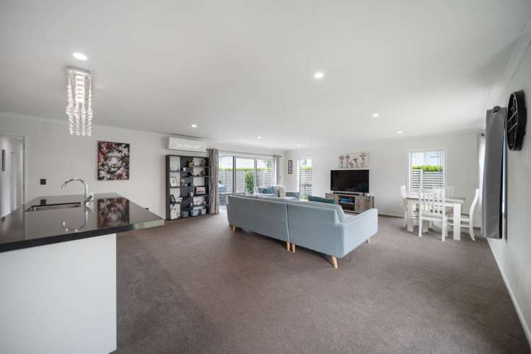 24 Hollowout Street Takanini_4