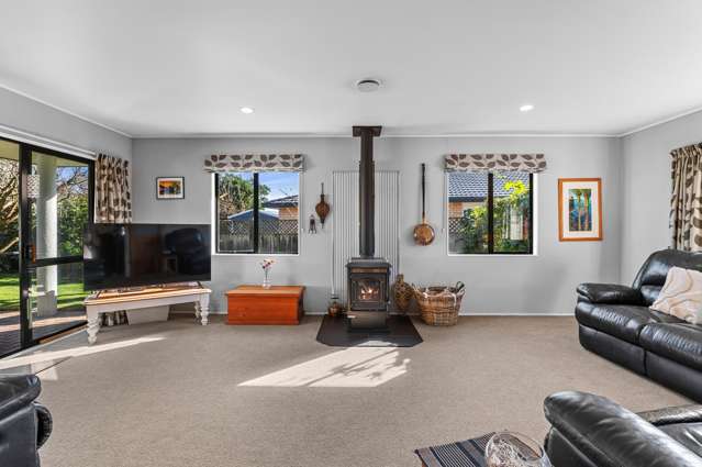 11 Kahurangi Drive Lynmore_4