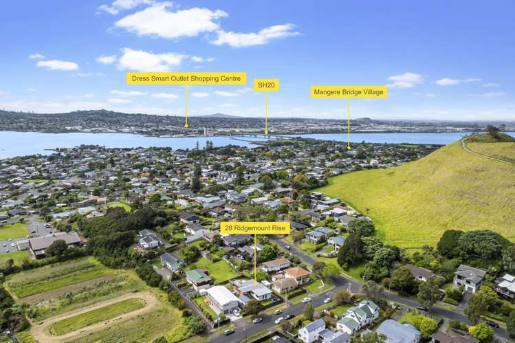 28 Ridgemount Rise Mangere Bridge_24