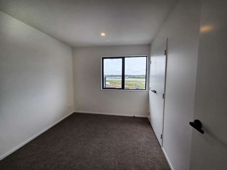 5/3 Firebrick Way 1626_7