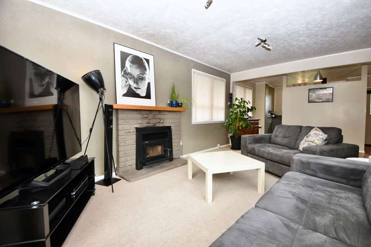 18 Hardie Grove Featherston_5