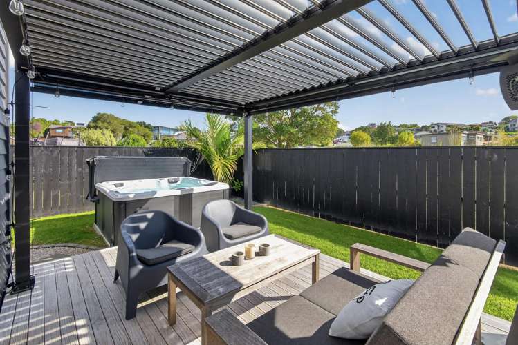 8C Jern Place Eastern Beach_34
