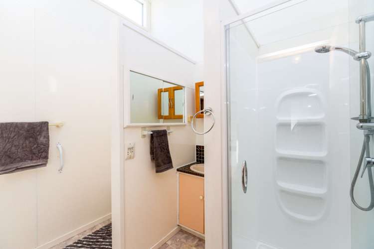 13 Barrett Road Whalers Gate_9