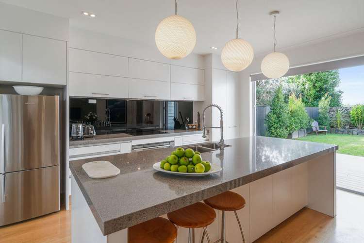 17 Spinnaker Drive Te Atatu Peninsula_6