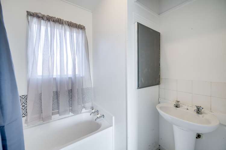 355 Flaxmere Avenue Flaxmere_12