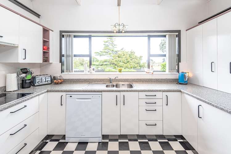 71 Montgomery Road Westmere_9