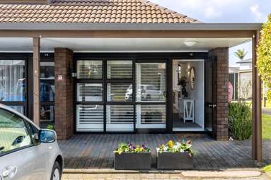 16/327 Hobsonville Road_1