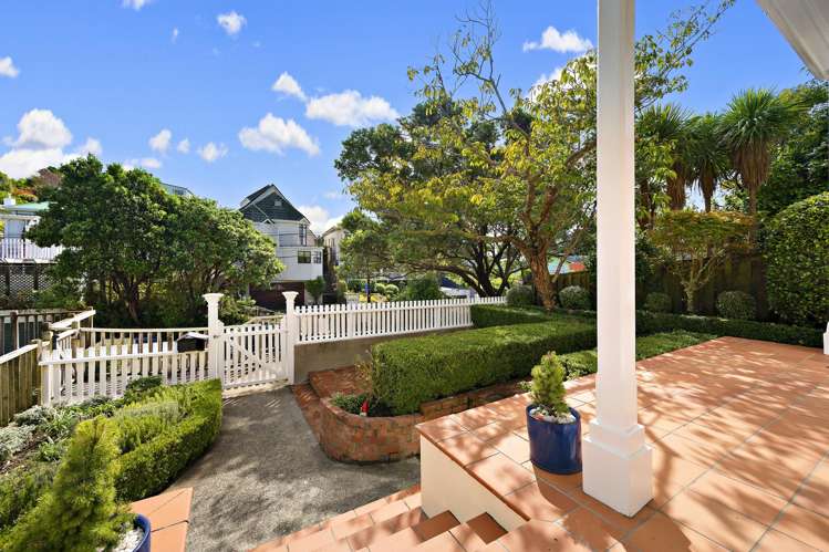 33 Grove Road Kelburn_1