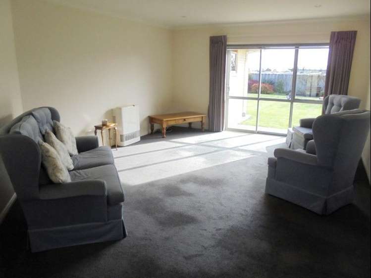 8 Tainui Street Levin_11