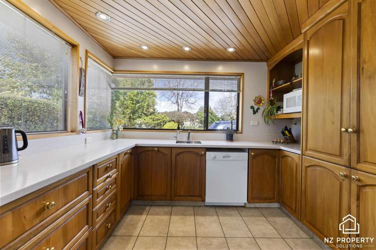 55 Holyhead Street Outram_5