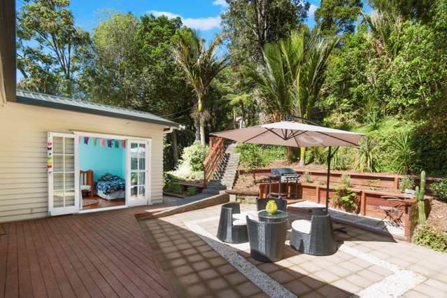 24 Tanekaha Road Titirangi_1