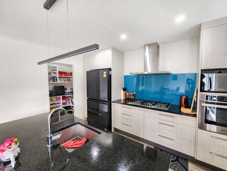 8 Taiko Place Porirua_3