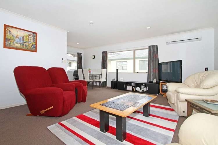 2/18 Ocean View Road Hatfields Beach_16