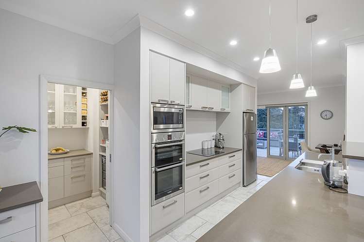 361a Ridge Road Paremoremo_5