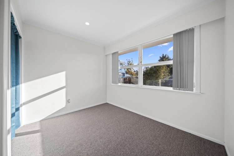 5/4 Graeme Avenue Mangere East_6