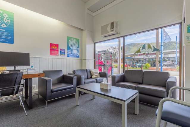 20-22 High Street Picton_3