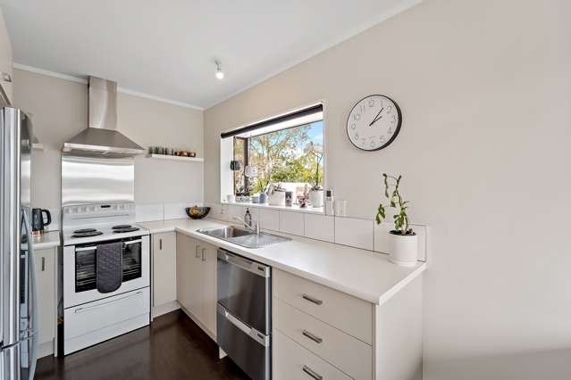 1b Bonita Avenue Stanmore Bay_4