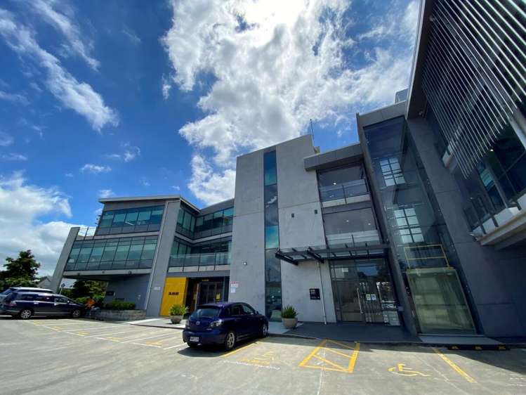 381 Great South Road_0