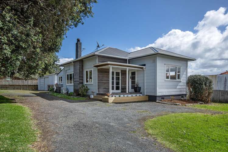 1 Whimp Avenue Onerahi_11