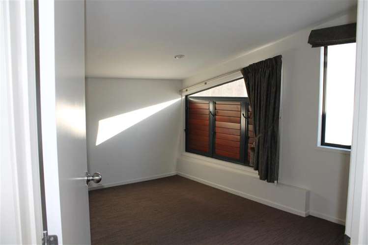 1135 Tutanekai Street 11068_5