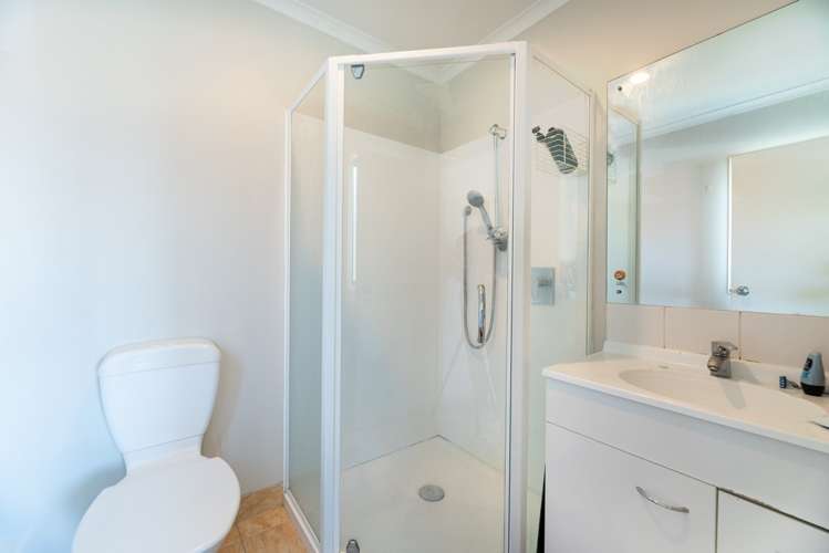 6 Tussock Avenue Mangere_8