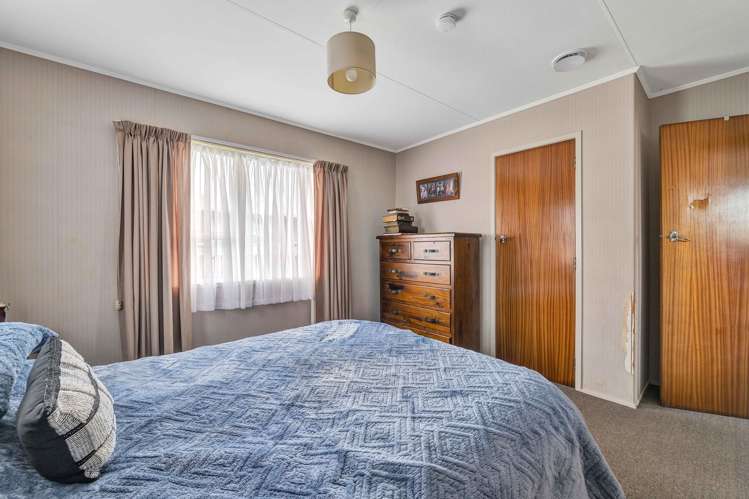 152 Brecon Road Stratford_12