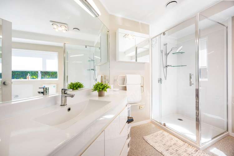 2/134 Bleakhouse Road Mellons Bay_16