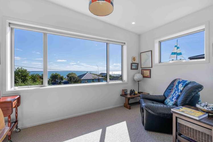 9 Violet Street Riverton_8