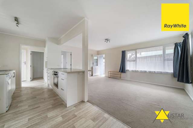 60 Cobham Crescent Kelston_1