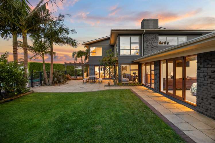 14 Davita Place Farm Cove_40