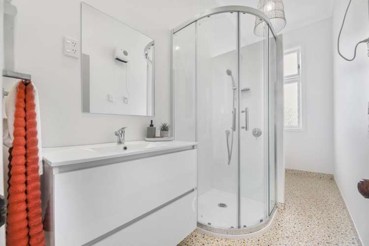 47 Dillons Point Road Islington_17