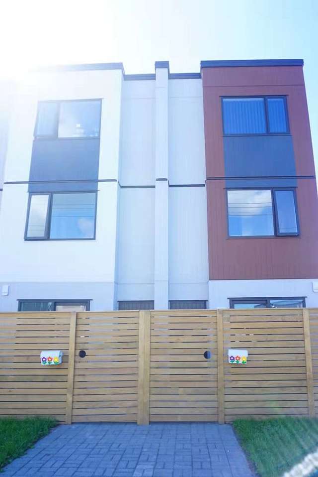 First Week Rent Free! 3-Bed, 2.5-Bath Townhouse