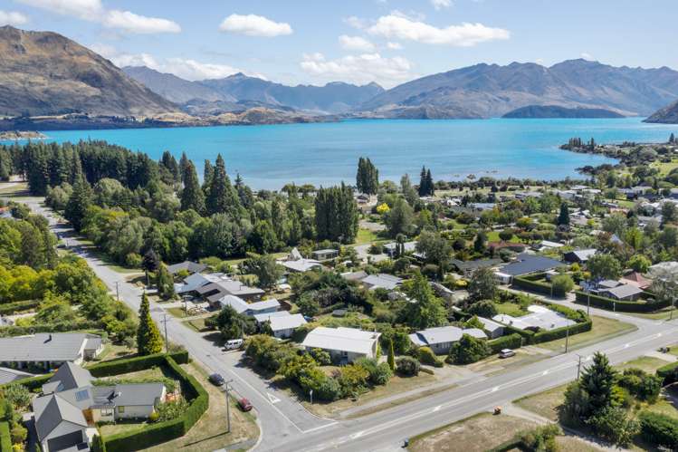 1 Eely Point Road Wanaka_12