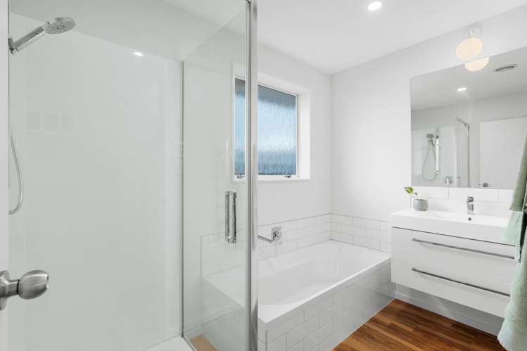 123 Gilberthorpes Road Hei Hei_15