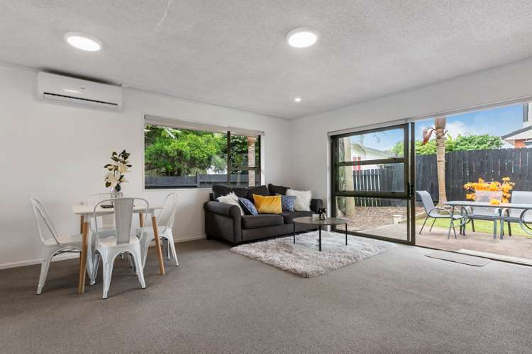 2/22 Alfriston Road Manurewa_9