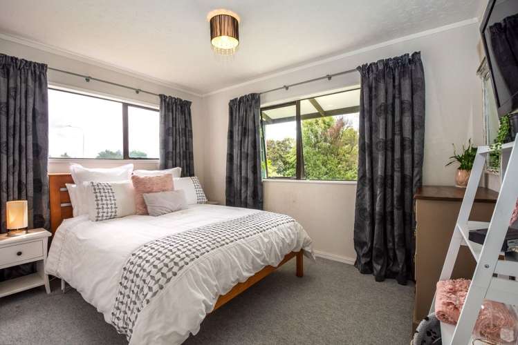 35 Faulkland Drive Witherlea_7