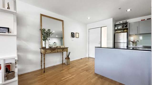 226/57 Mahuhu Crescent Auckland Central_4