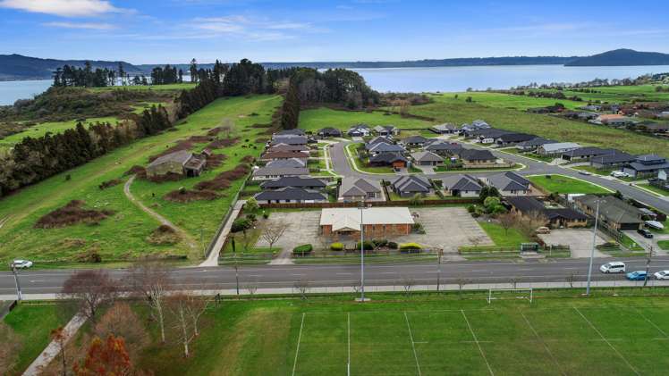 244 Vaughan Road Owhata_17