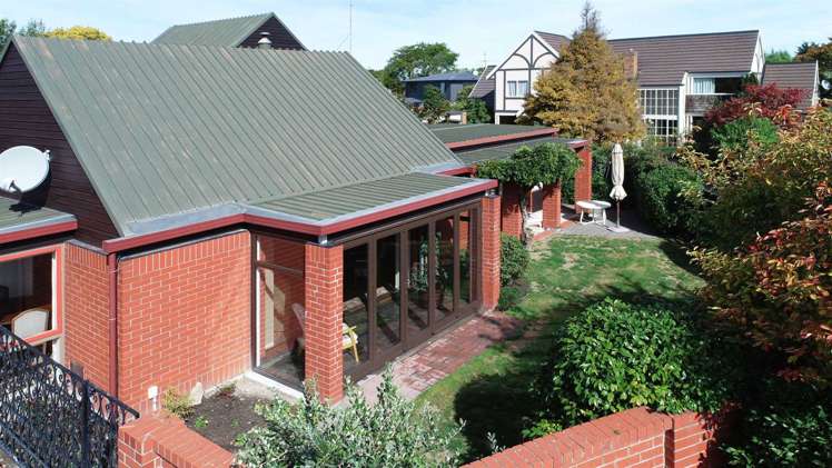 7 Frith Place Burnside_24