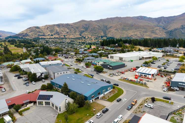 33 Reece Crescent Wanaka_23