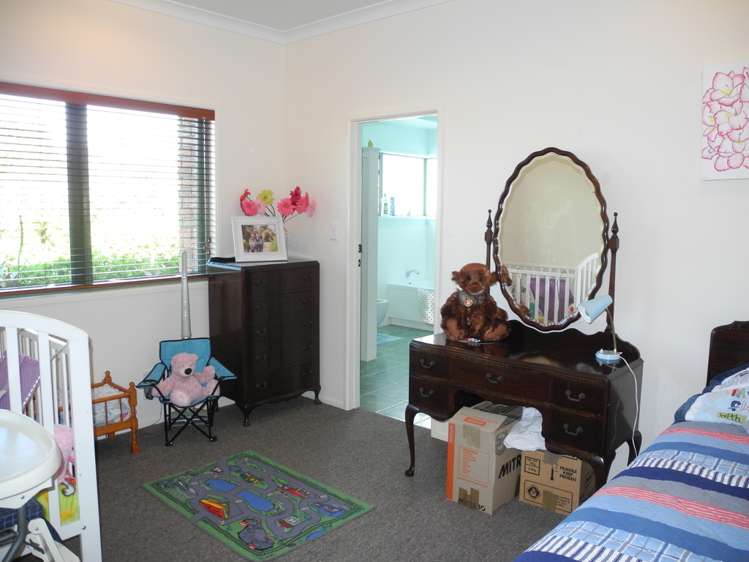 27 Aubin Close Pirongia_11