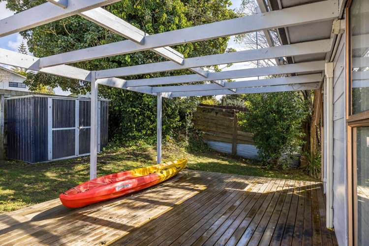 70 Solar Road Glen Eden_8