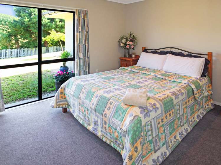 131 Palmer Road Foxton Beach_14