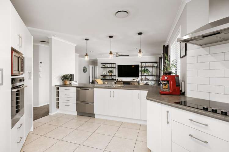 7 Nicole Place Papamoa_6