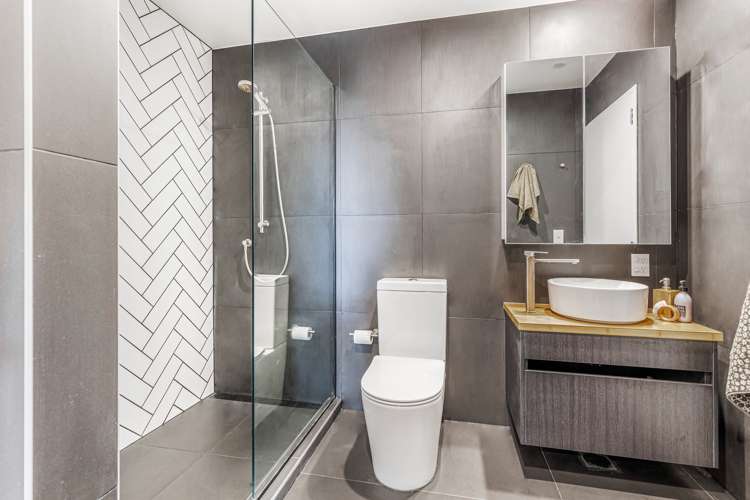 7/165 Hobsonville Point Road Hobsonville_2