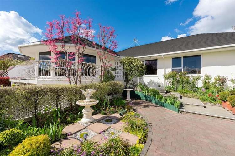 2 Scotston Grove Witherlea_15