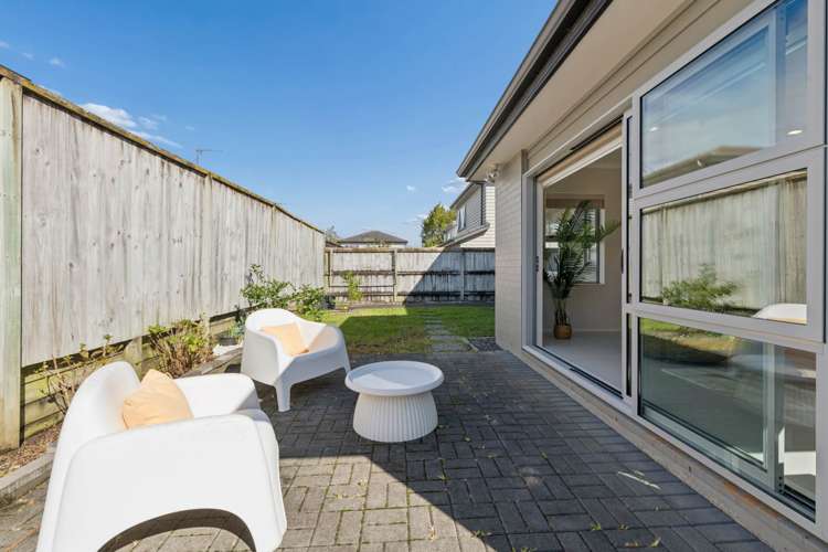 6 Lorenzo Way Flat Bush_24