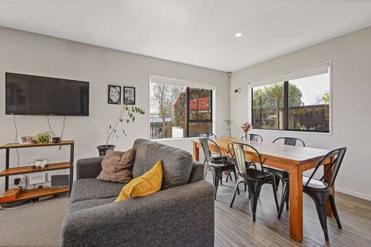 5 Somerset Place Woodend_7