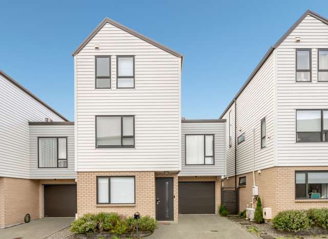10 Koropiko Lane Flat Bush_2